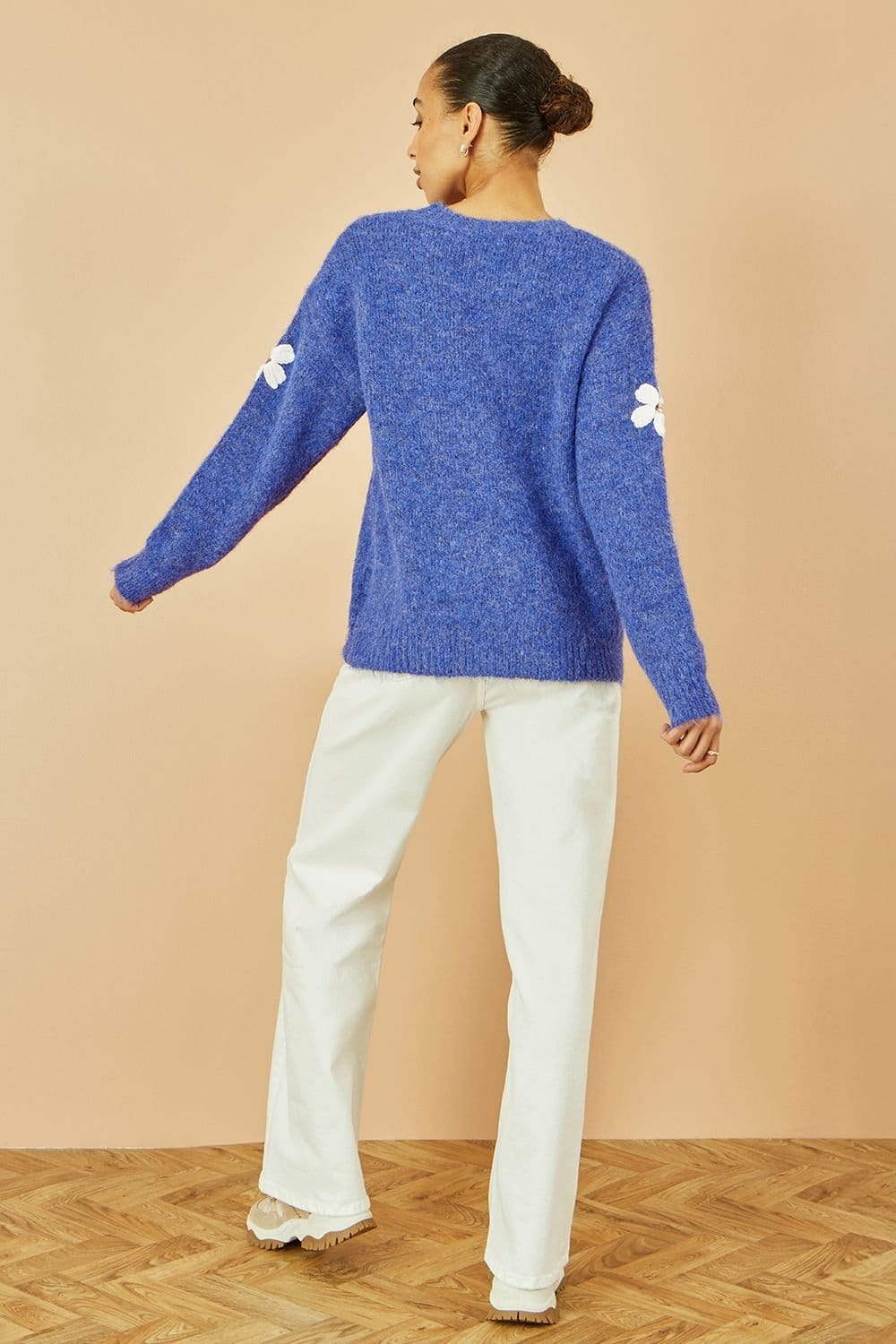 Yumi Yumi Women's Blue Relaxed Jumper With Crochet Flowers - 4