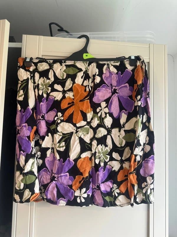 ASOS ASOS floral skirt