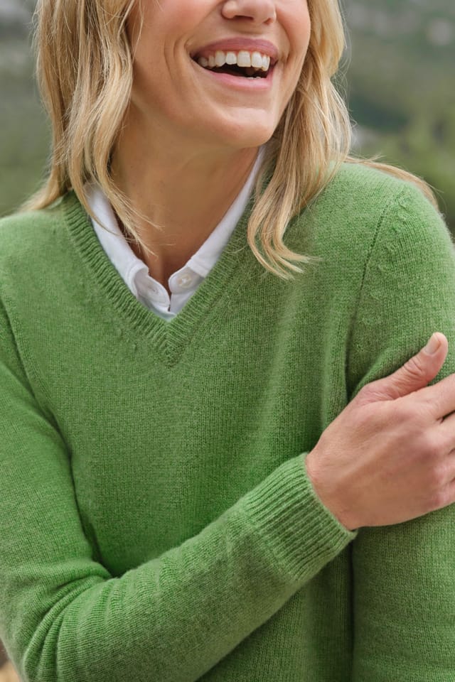 WoolOvers WoolOvers Women's 100% Wool Classic V Neck Jumper in Bright Green - 2