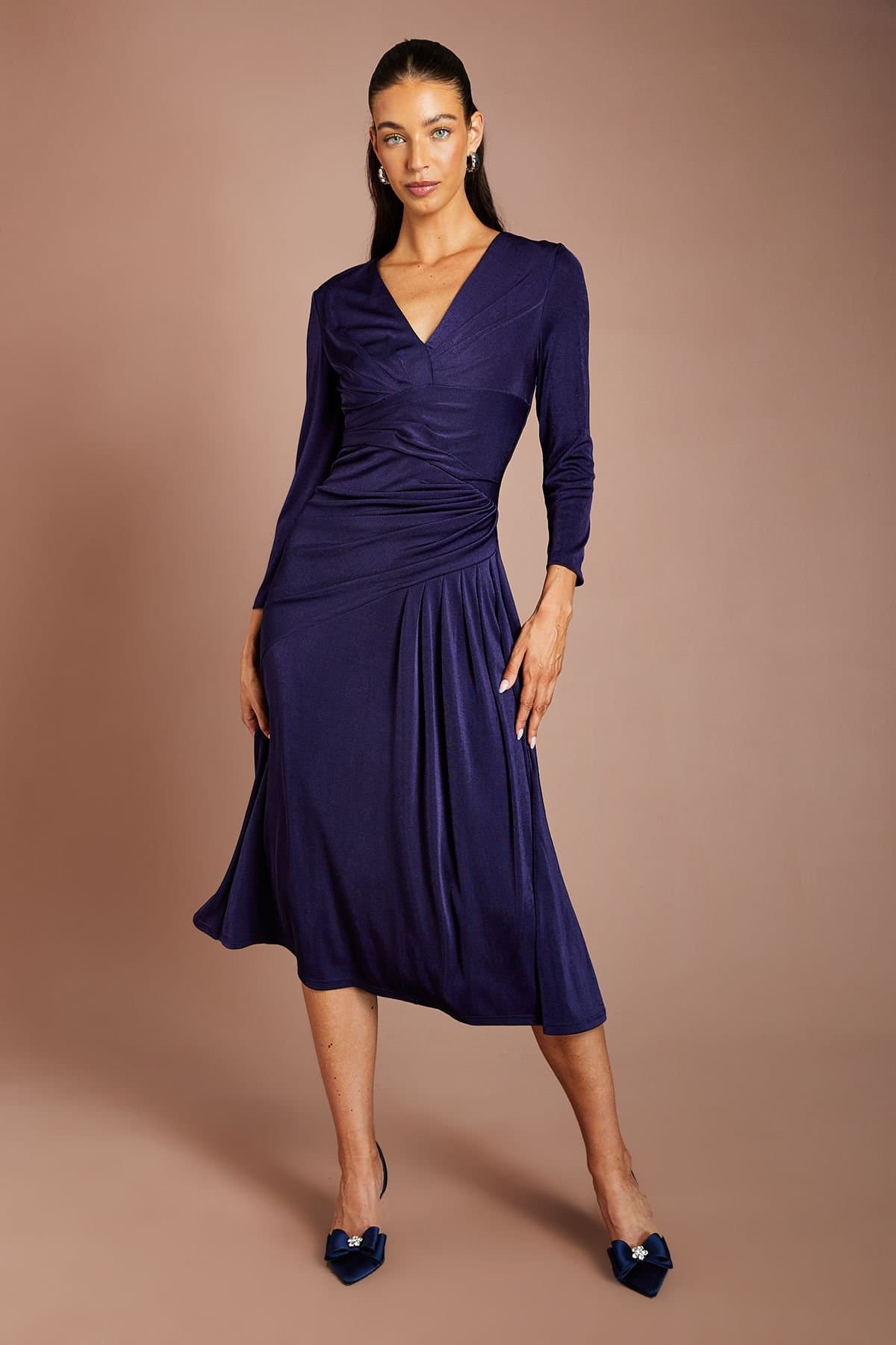 Coast Coast Women's 3/4 Sleeve Pleat Detail V Neck Midi Dress in Navy