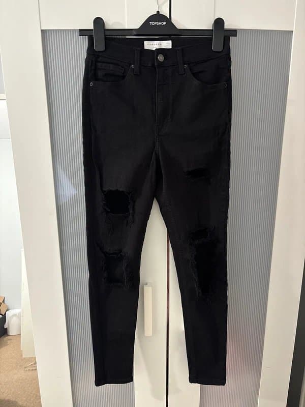 Topshop Topshop Jamie window ripped jeans size 10