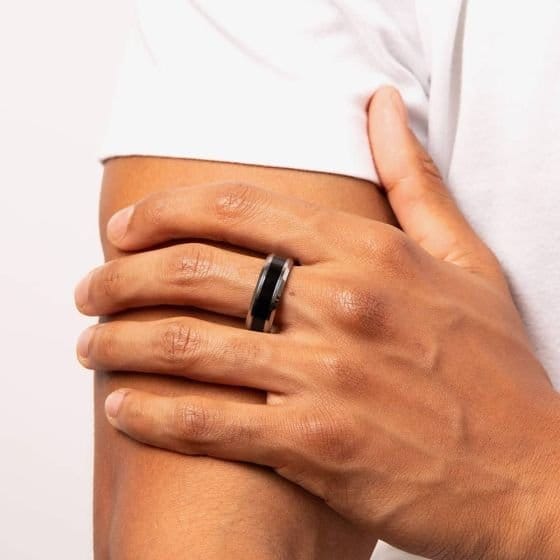 Fred Bennett Fred Bennett Men's Tungsten Black Enamel Stripe Ring R3860 65 - 2