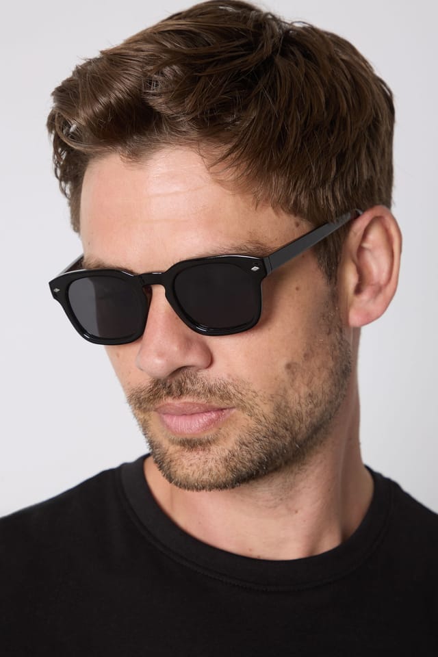 Burton Burton Men's Black Retro Sunglasses - 2