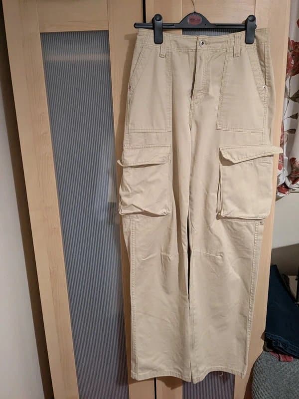 Bershka Cargo pants