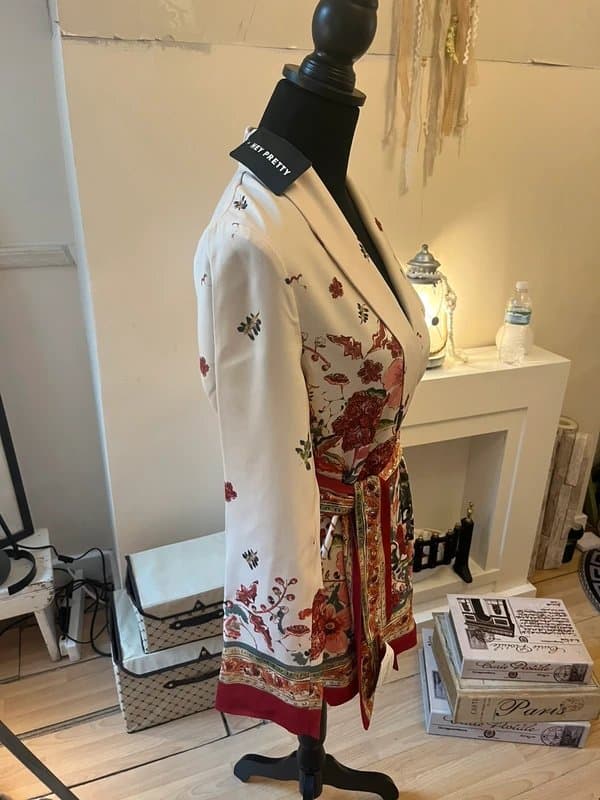 hey pretty / Marbella boutique Blazer style dress