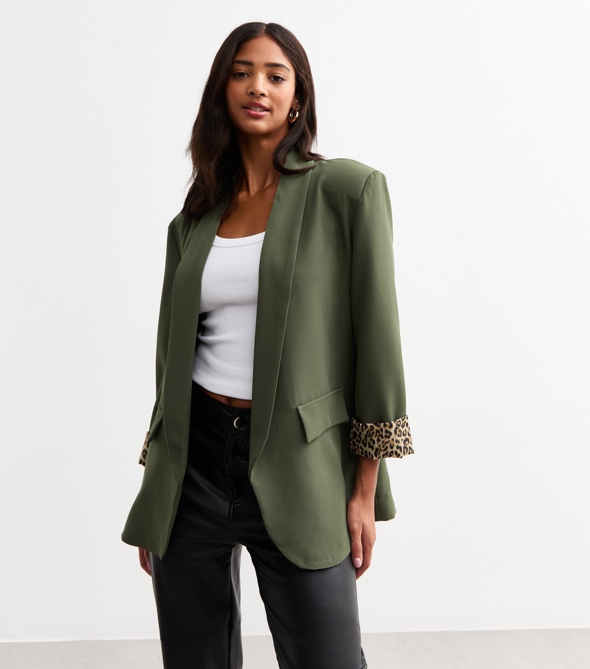 Gini London Women's Green Leopard Cuff Blazer Gini London New Look - 1
