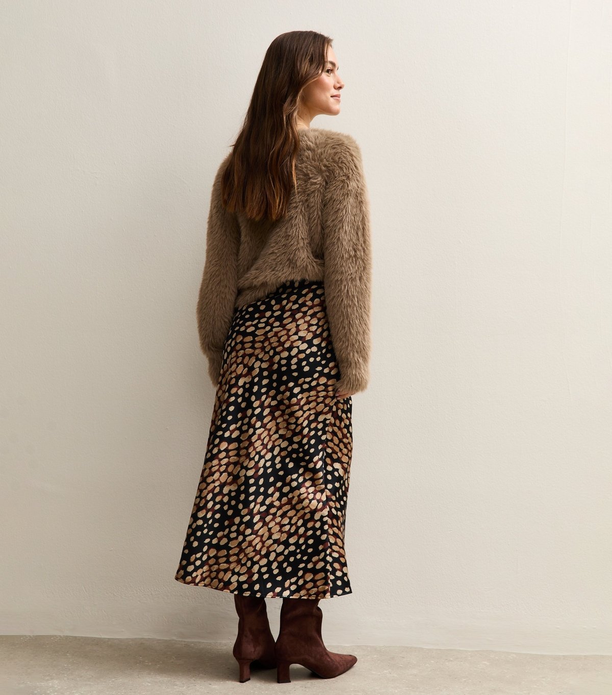 New Look Women's Petite Brown Spot Print Bias Cut Midi Skirt New Look - 4