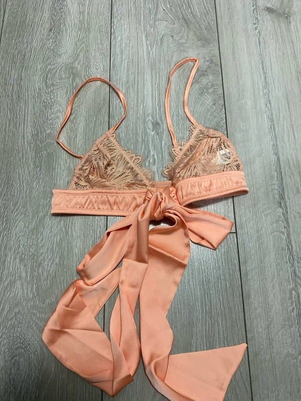 ASOS Asos Luxe lace triangle bra with oversized satin bow size 6