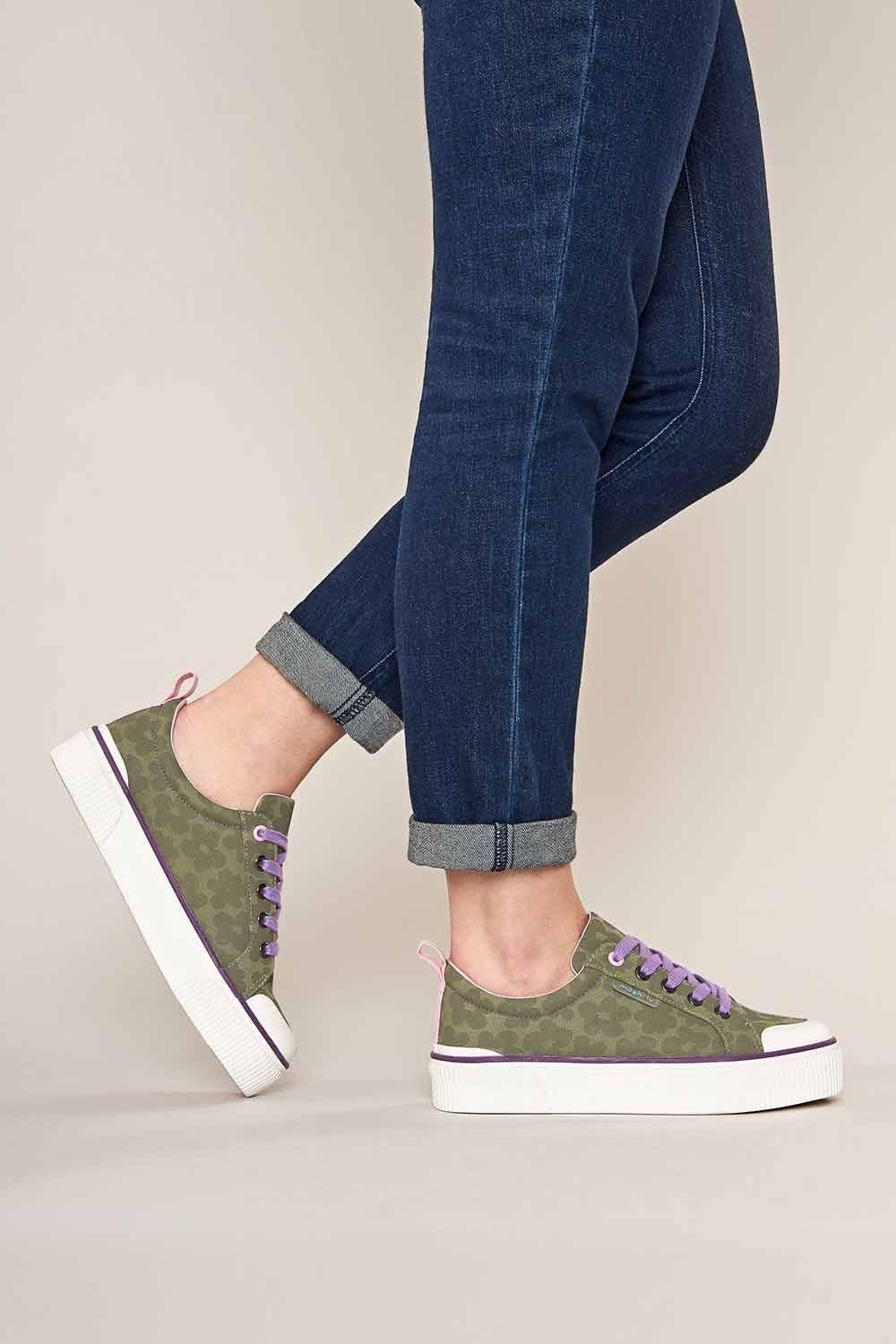 Moshulu Moshulu Women's 'Levan' Chunky Canvas Trainers in Green