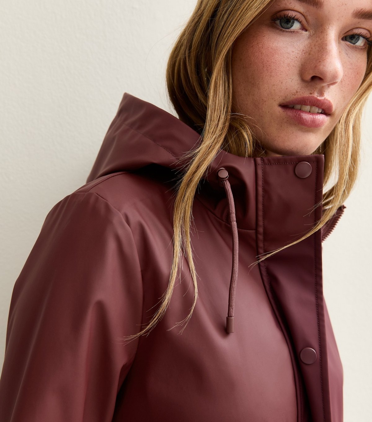 New Look Women's Burgundy Water Resistant Drawstring Hood Rain Anorak New Look - 2