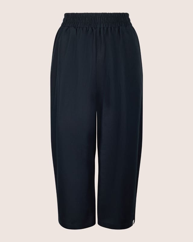Turtledove London Turtledove London Women's Judy Black Crop Trousers - 2