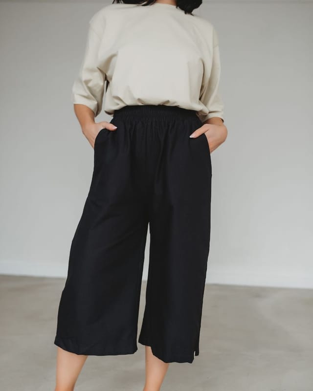 Turtledove London Turtledove London Women's Judy Black Crop Trousers - 3