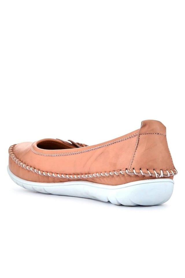 Pavers Pavers Women's Lightweight Leather Pumps in Rose - 3