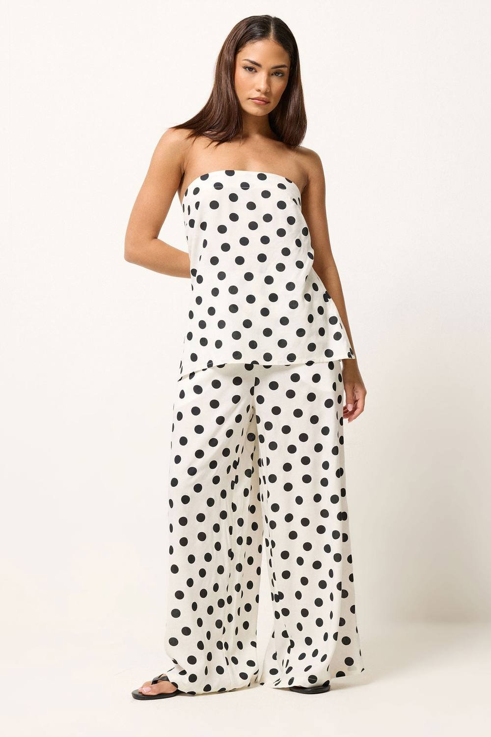 PixieGirl PixieGirl Women's Petite Spot Bandeau Top & Wide Leg Trousers Set in White - 3