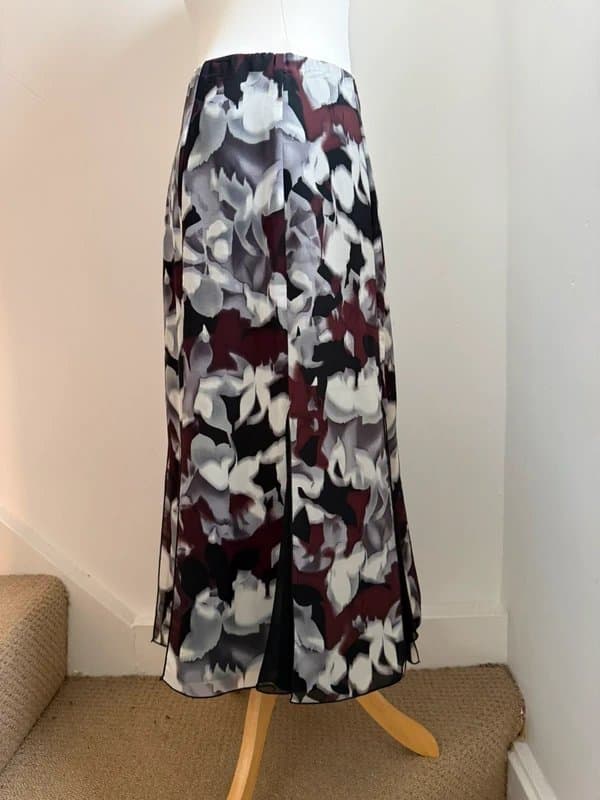 Roman Originals Roman Originals Floral Midi Skirt - Size UK 14