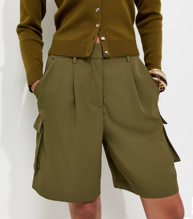 New Look Women's Dark Khaki Cargo City Shorts New Look - 2