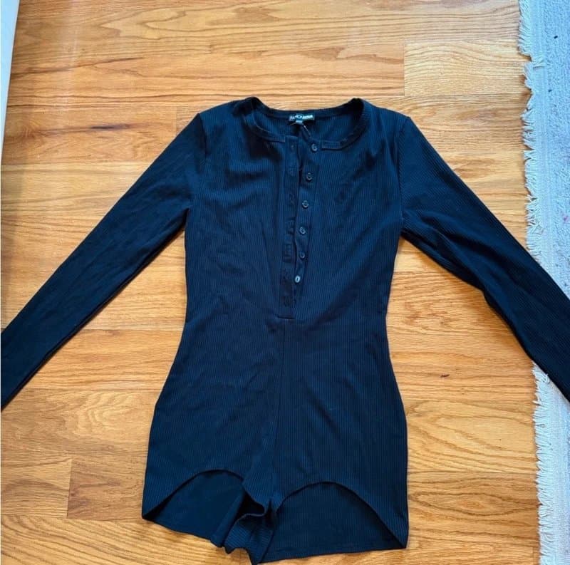 Fashion Nova Fashion Nova Black shorts onsie