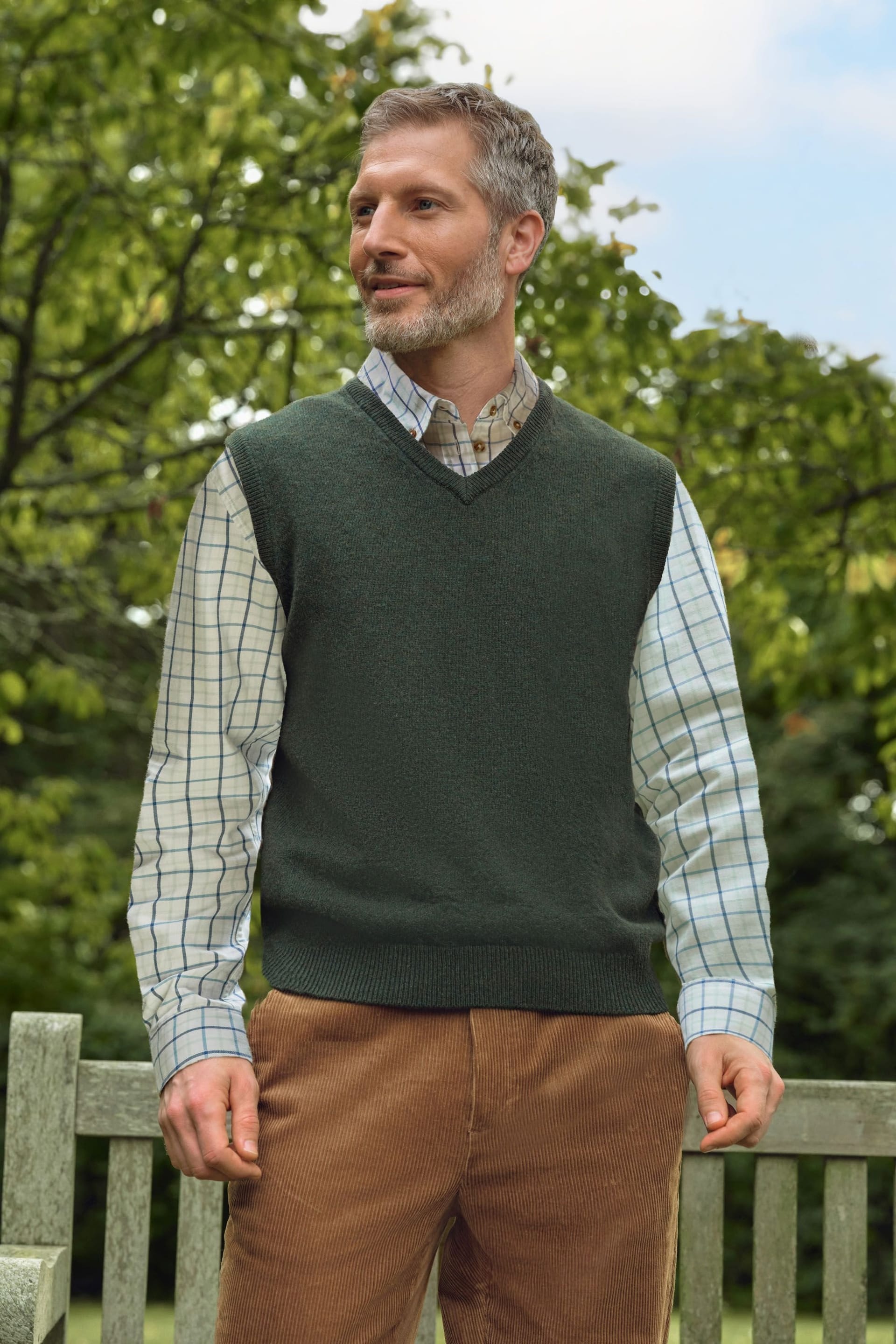 WoolOvers Men's 100% Wool Slipover in Dark Green