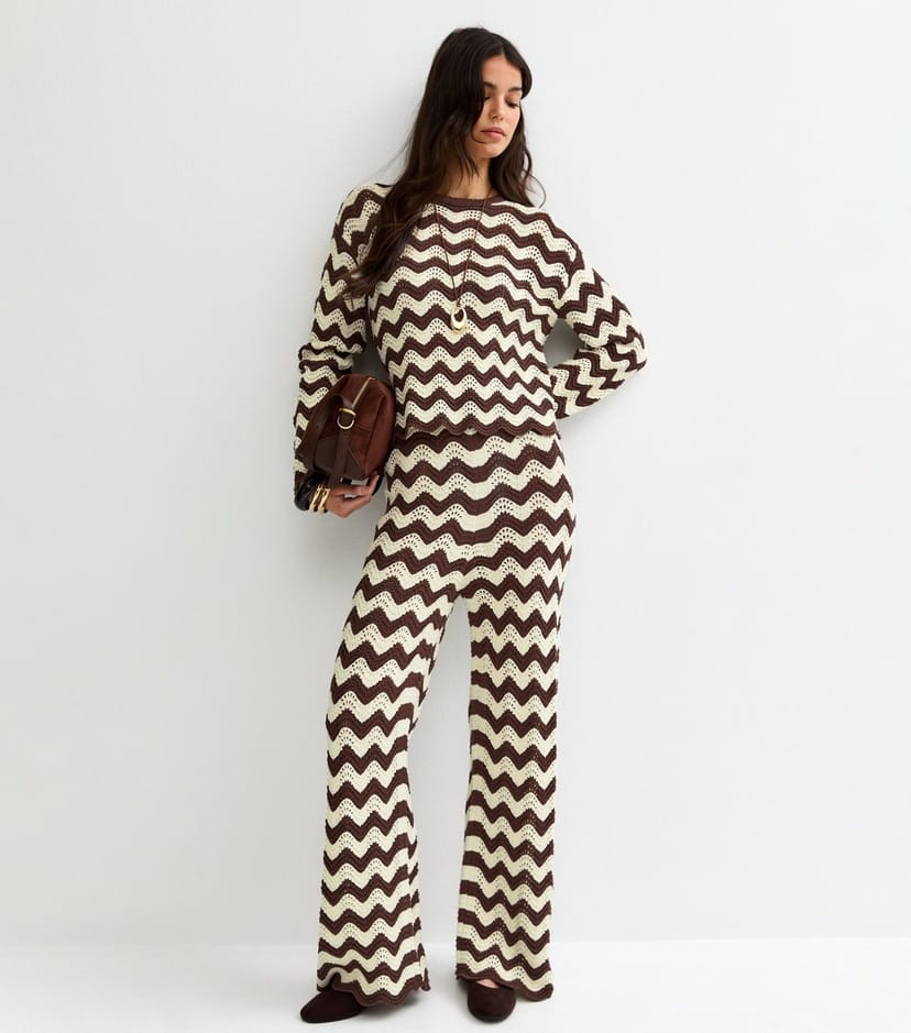 New Look Women's Brown Cotton Rich Wavy Pattern Wide Leg Trousers New Look - 1