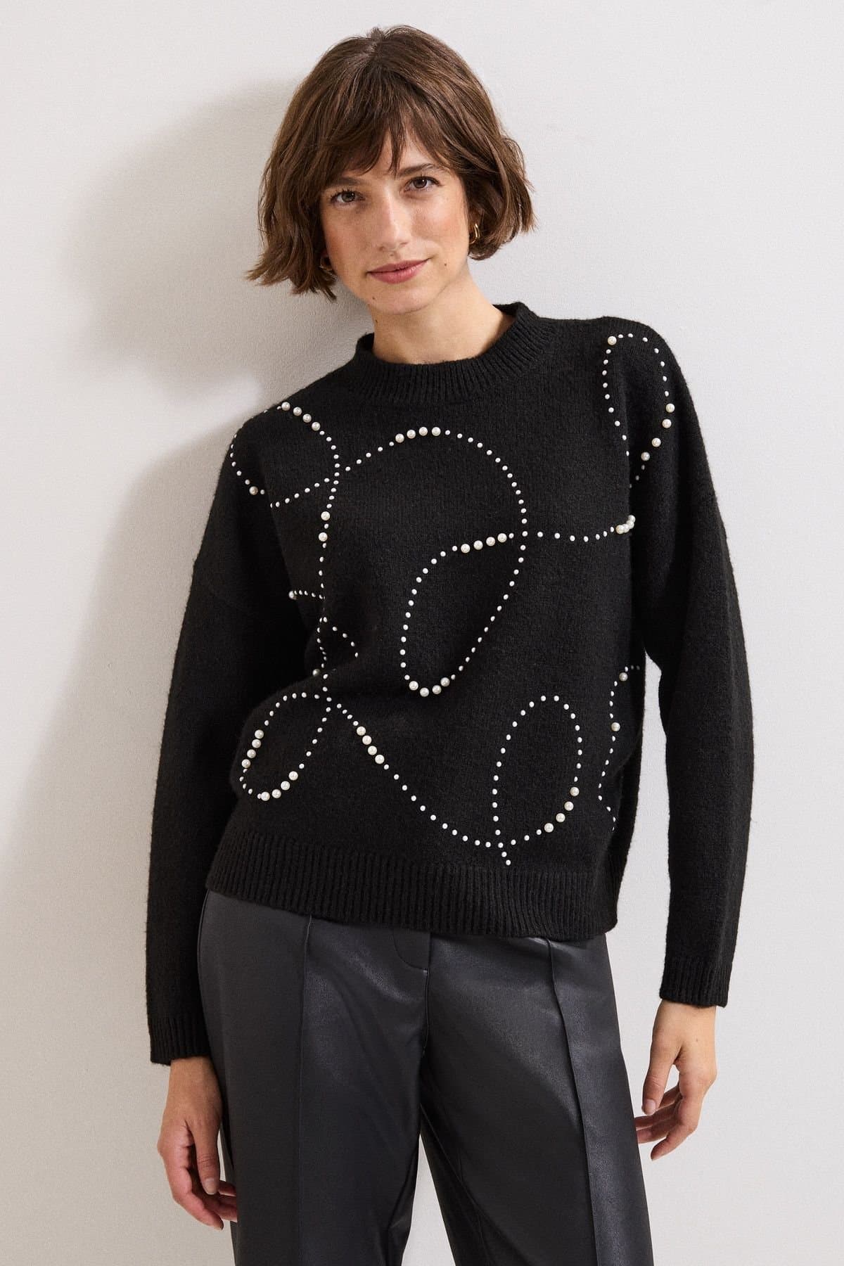 Phase Eight Phase Eight Women's Dasha Sweater in Black