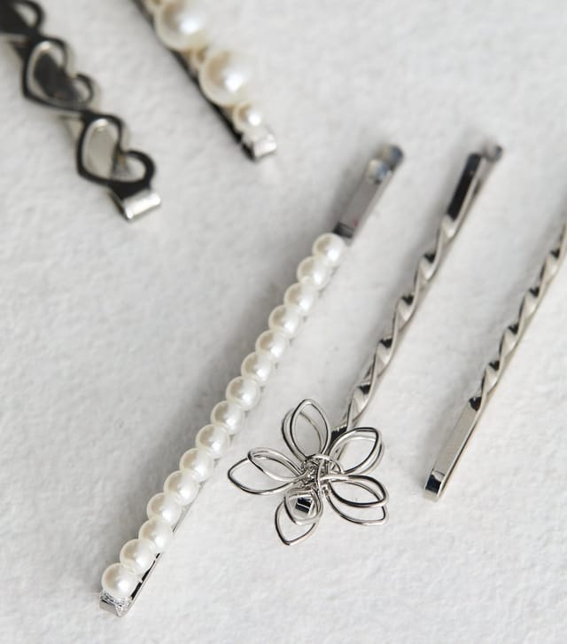 New Look 5 Pack of Faux Pearl Butterfly Hair Slides New Look - 2