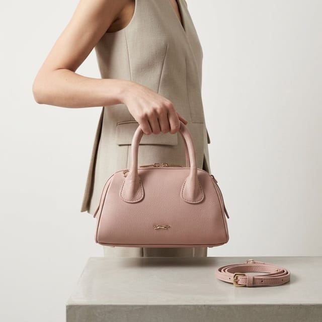 Paul Costelloe Paul Costelloe Women's Astria Leather Crossbody Bag in Dusty Pink - 2