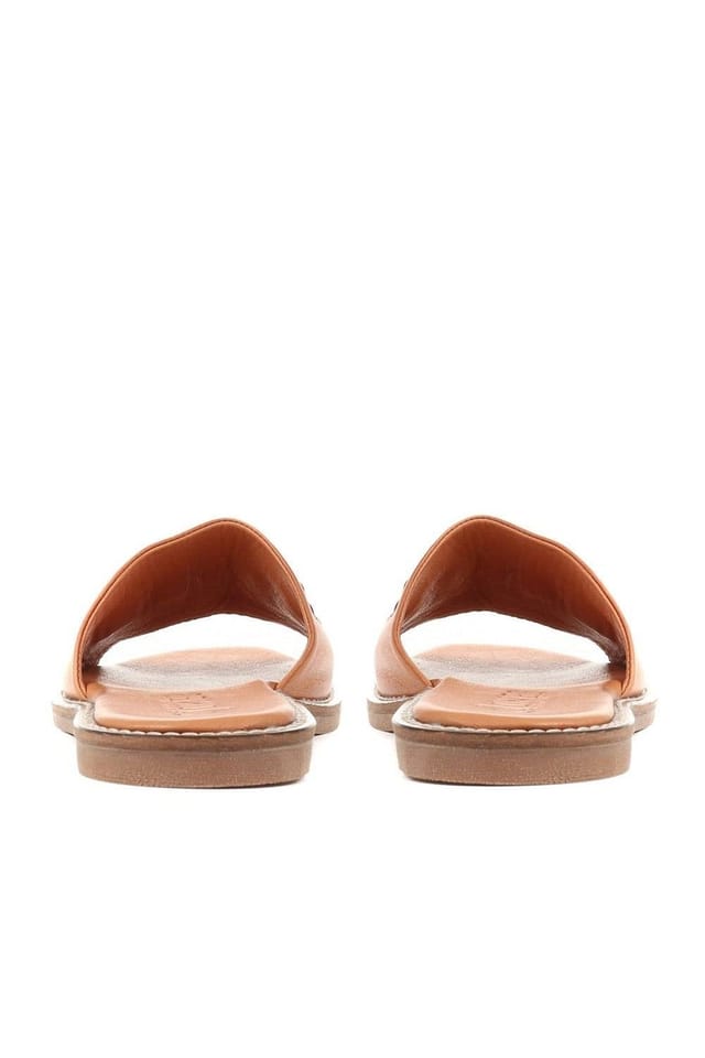 Jones Bootmaker Jones Bootmaker Women's Emillina Leather Buckle Mule Sandals in Tan - 3