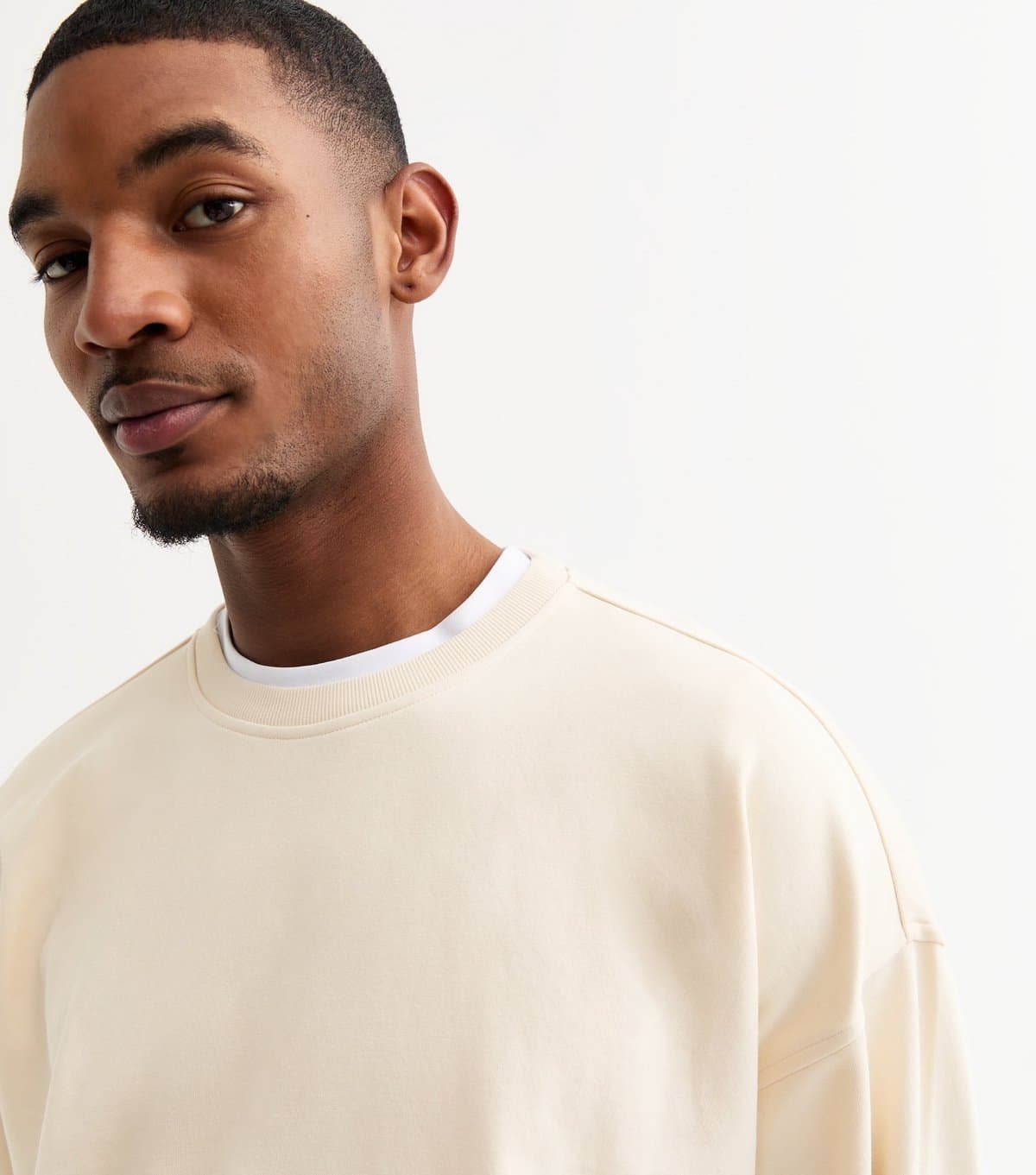 New Look Men's Cream Oversized Crew Neck Sweatshirt New Look