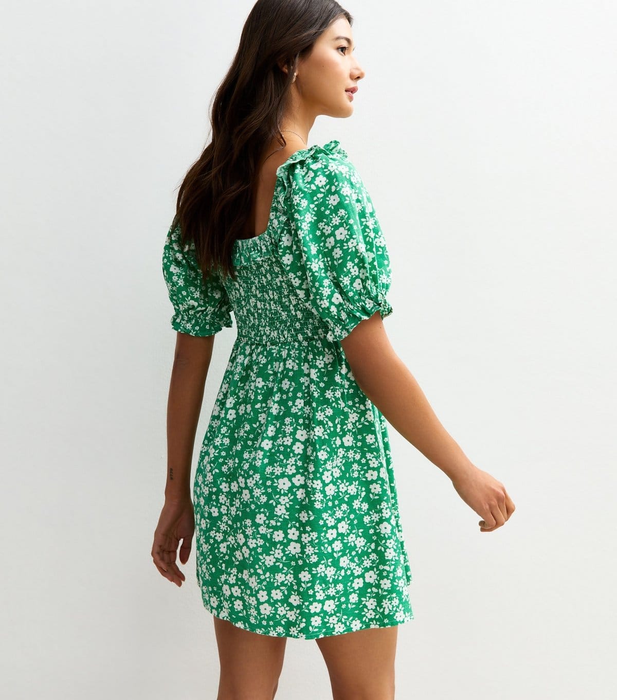 New Look Women's Green Floral Print Shirred Mini Dress New Look - 4