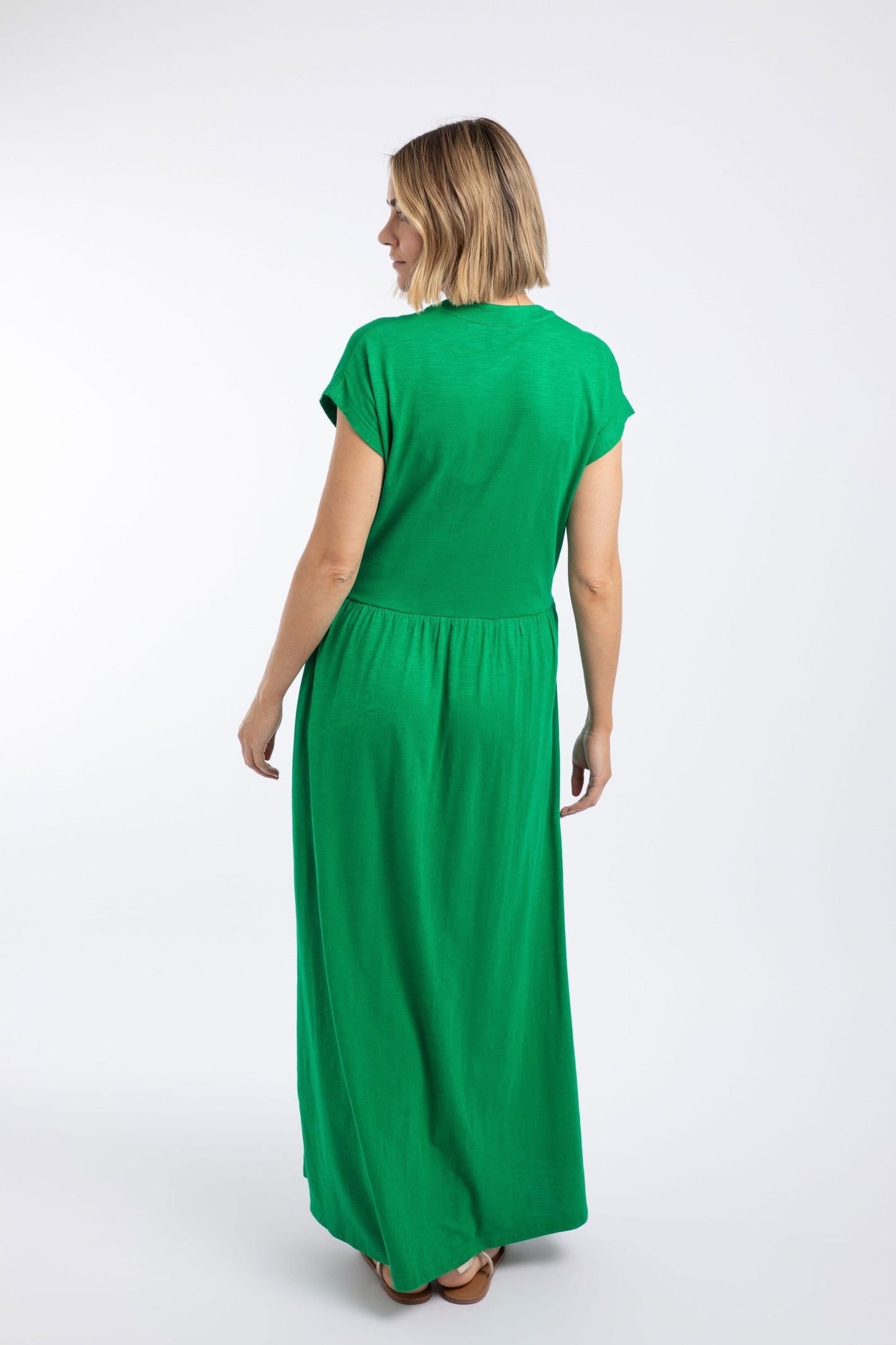 Weird Fish Weird Fish Women's Reed Plain Jersey Notch Neck Maxi dress in Bright Green - 4