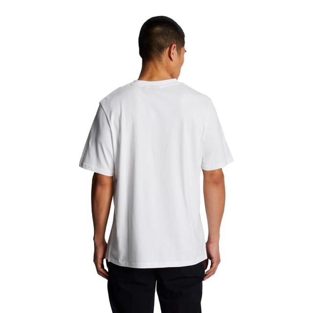 Lyle & Scott Lyle & Scott Men's Oversized T-Shirt in White - 3