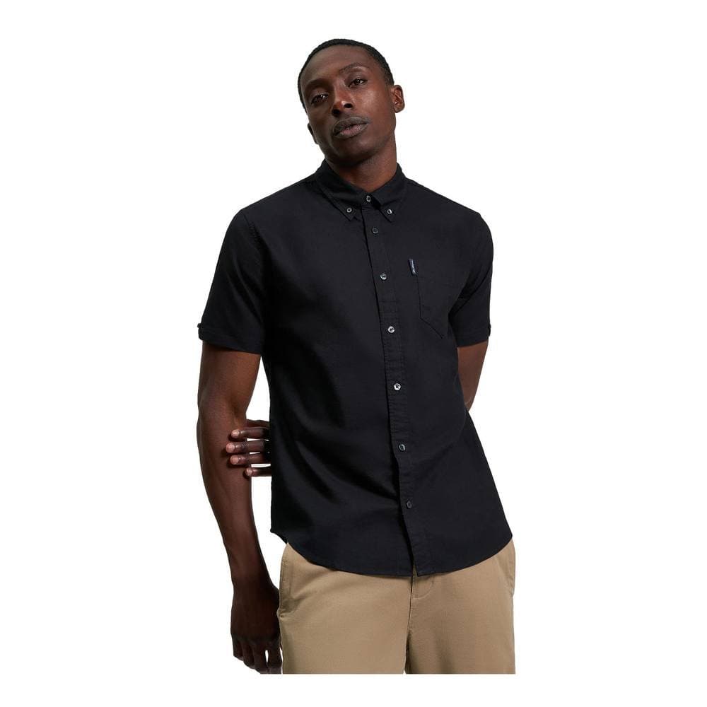 Ben Sherman Ben Sherman Men's Signature Oxford Short-Sleeved Shirt in Black