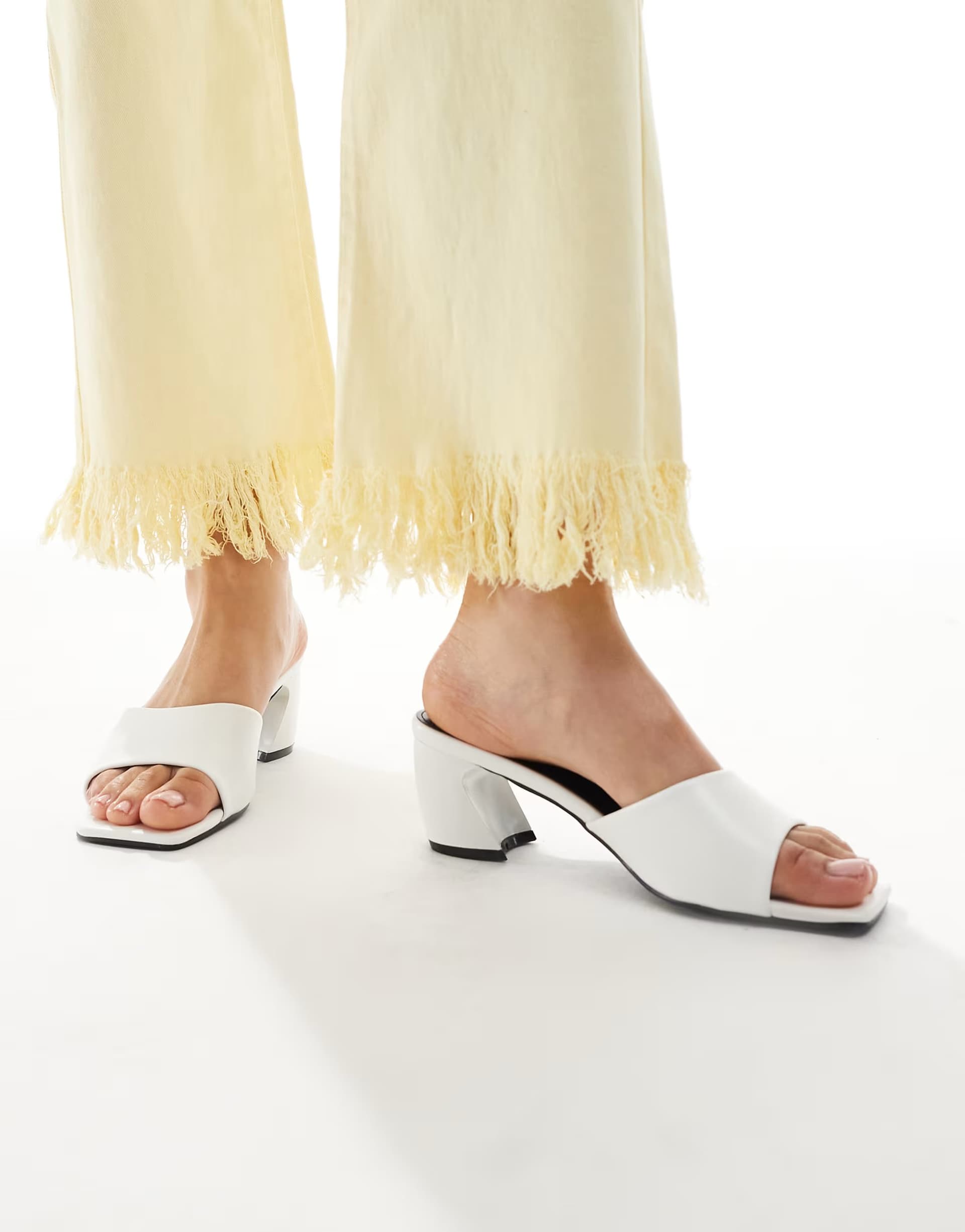 ASOS RAID Wide Fit Saanvi block heeled mules in white