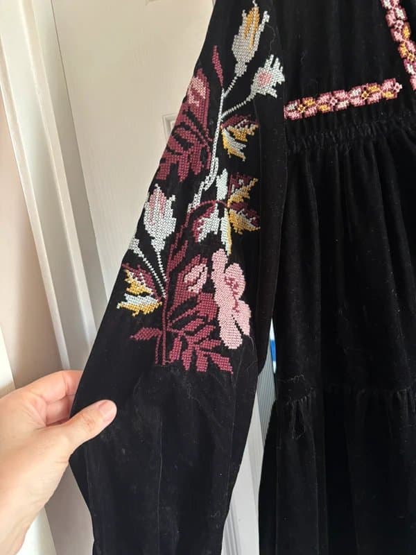 Topshop Embroidered velvet smock dress size 10