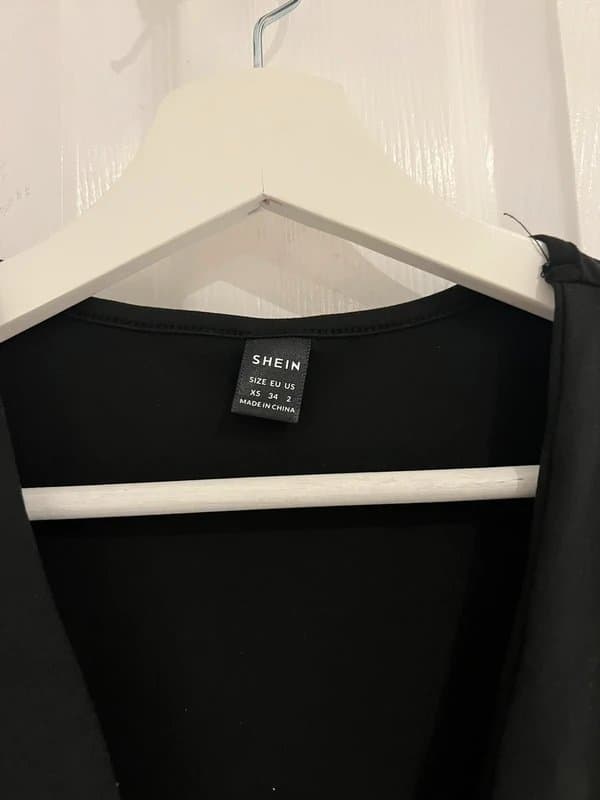 Shein Shein black low cut top
