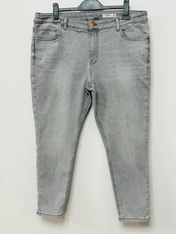 Marks & Spencer M&S The Ivy Skinny Grey Jeans UK 20 Short High Waist Casual Everyday