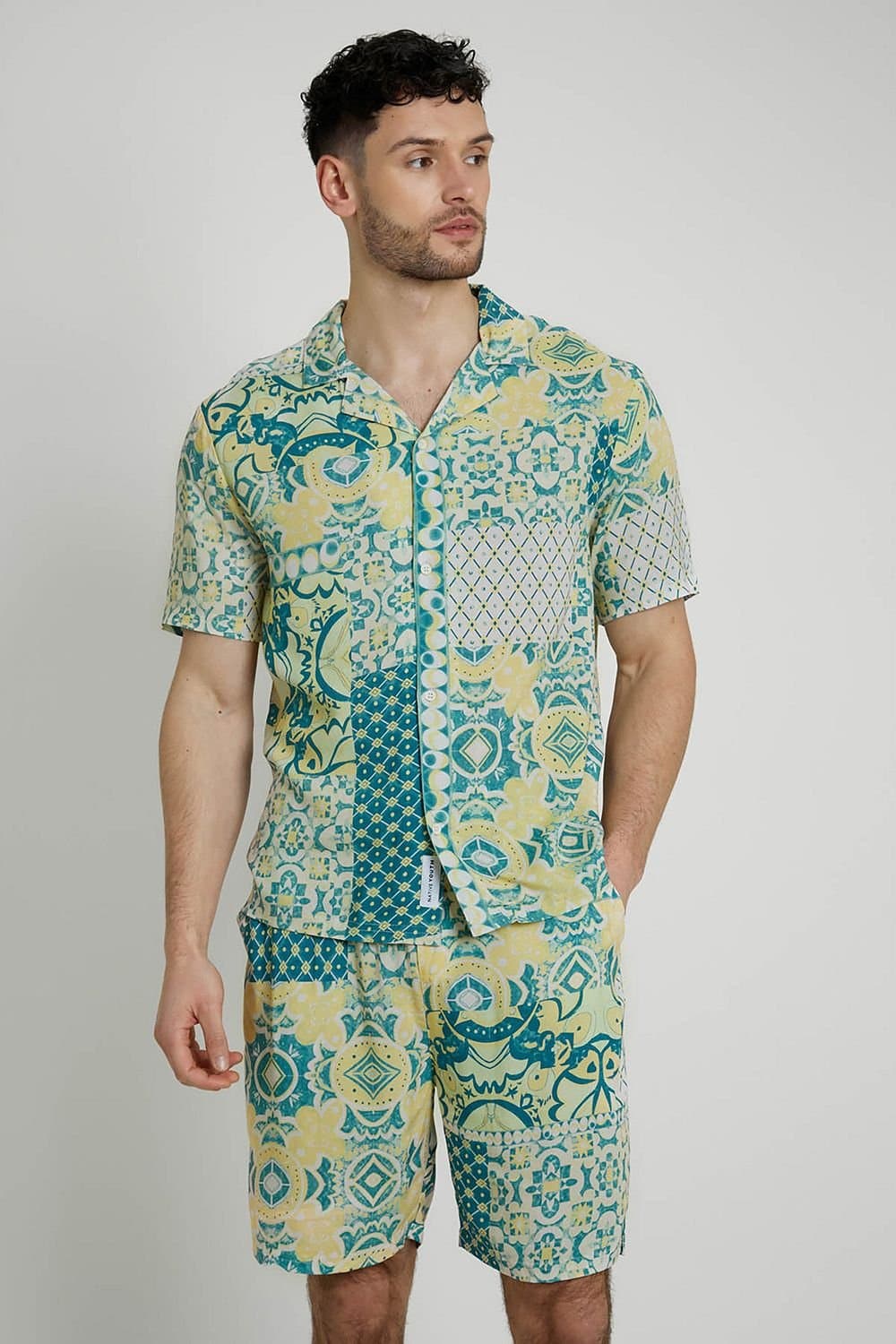 Native Youth Native Youth Men's Short Sleeve Lightweight Tile Print Relaxed Shirt in Green
