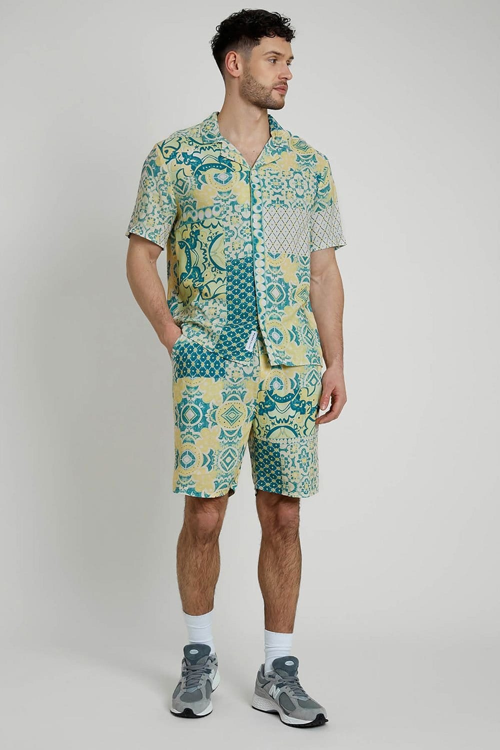 Native Youth Native Youth Men's Short Sleeve Lightweight Tile Print Relaxed Shirt in Green - 4