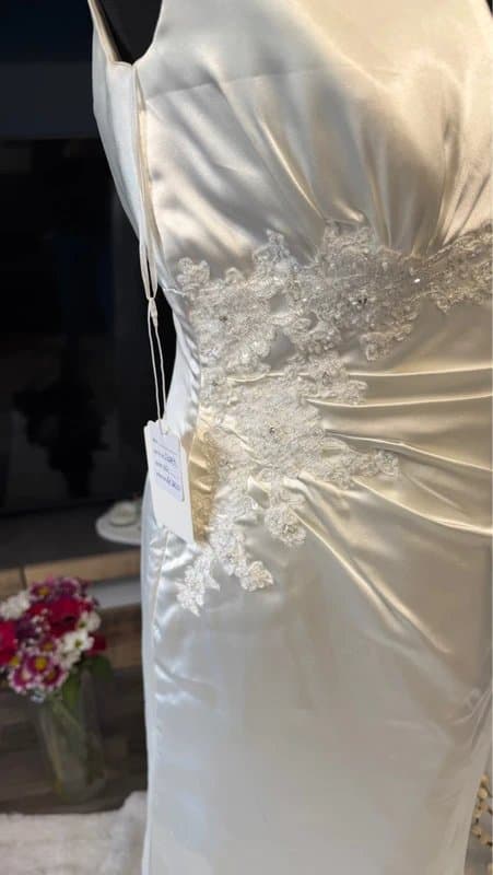 Maggie Sottero Maggie sottero memories J129 white satin wedding dress NWT size 10