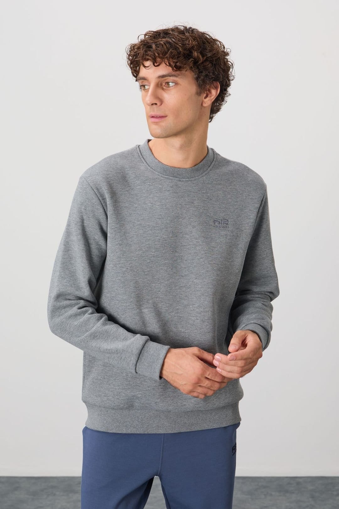 Tommy Life Tommy Life Men's Regular Fit Crew Neck Sweatshirt in Grey - 4