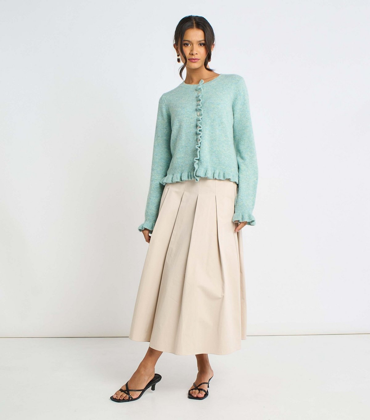 Gini London Women's Light Green Ruffle Trim Cardigan Gini London New Look - 3