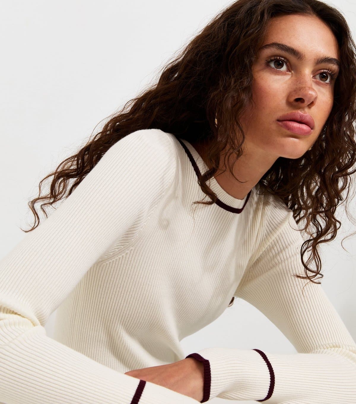 New Look Women's Cream Ribbed Tipped Crew Neck Jumper New Look