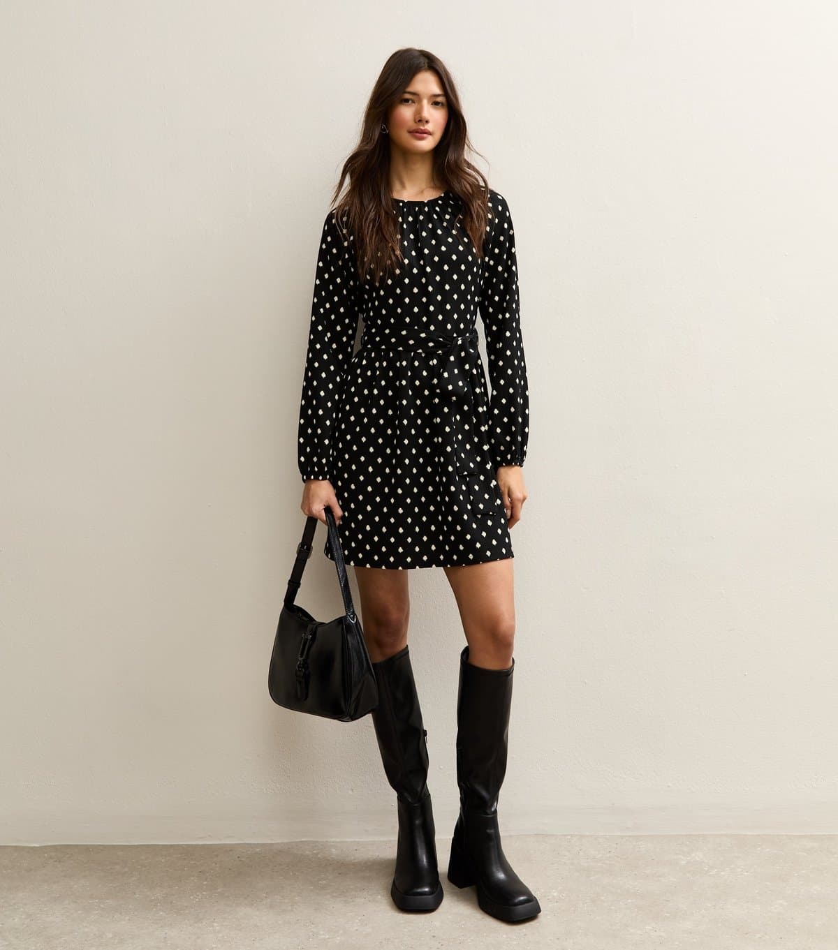 New Look Women's Black Crinkled Jersey Belted Mini Dress New Look