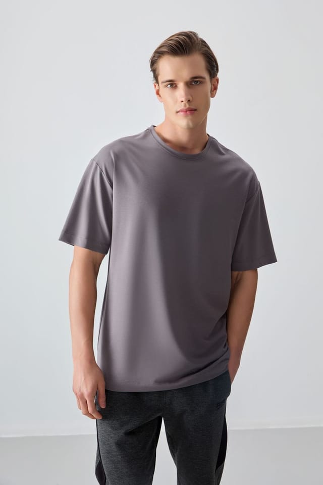 Tommy Life Tommy Life Men's Oversized Cotton Blend Crew Neck T-Shirt in Charcoal - 2