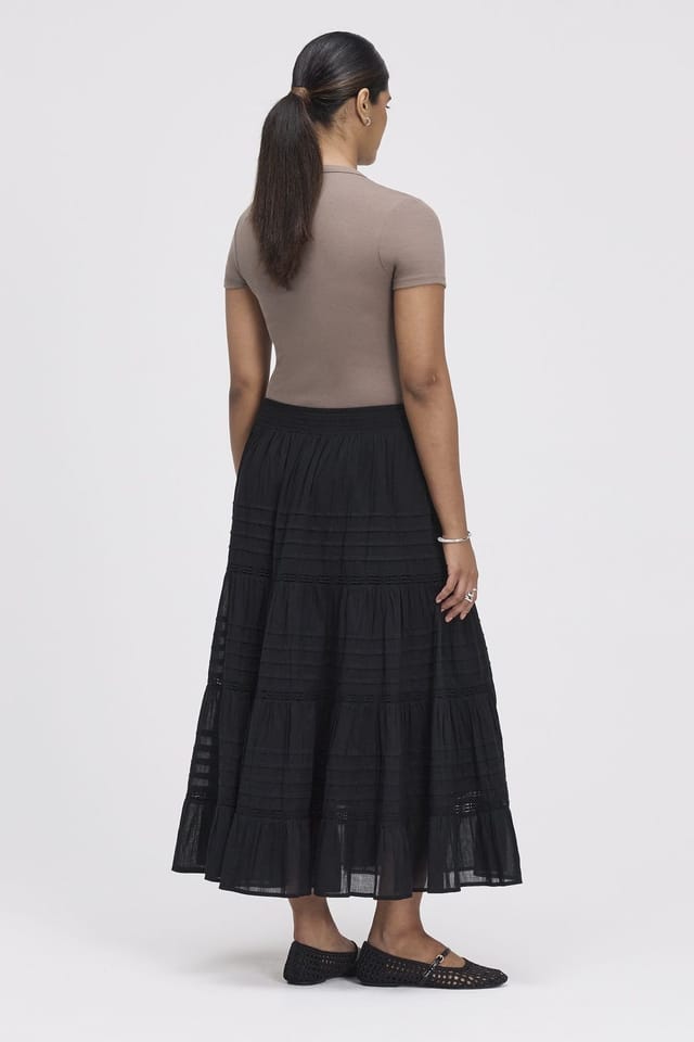 Finery London Finery London Women's Imani Cotton Tiered Midi Skirt in Black - 3