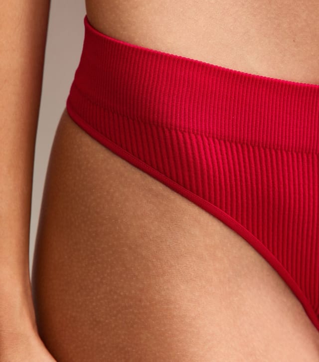 New Look Women's Red Seamless Ribbed Thong New Look - 2