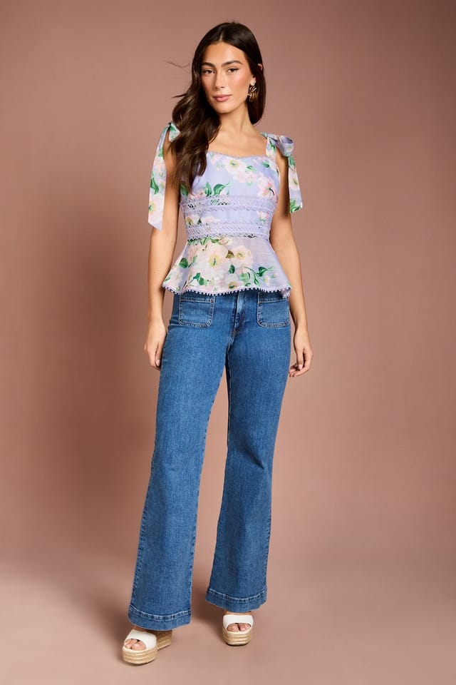 Coast Coast Women's Printed Bow Shoulder Top in Lilac - 2