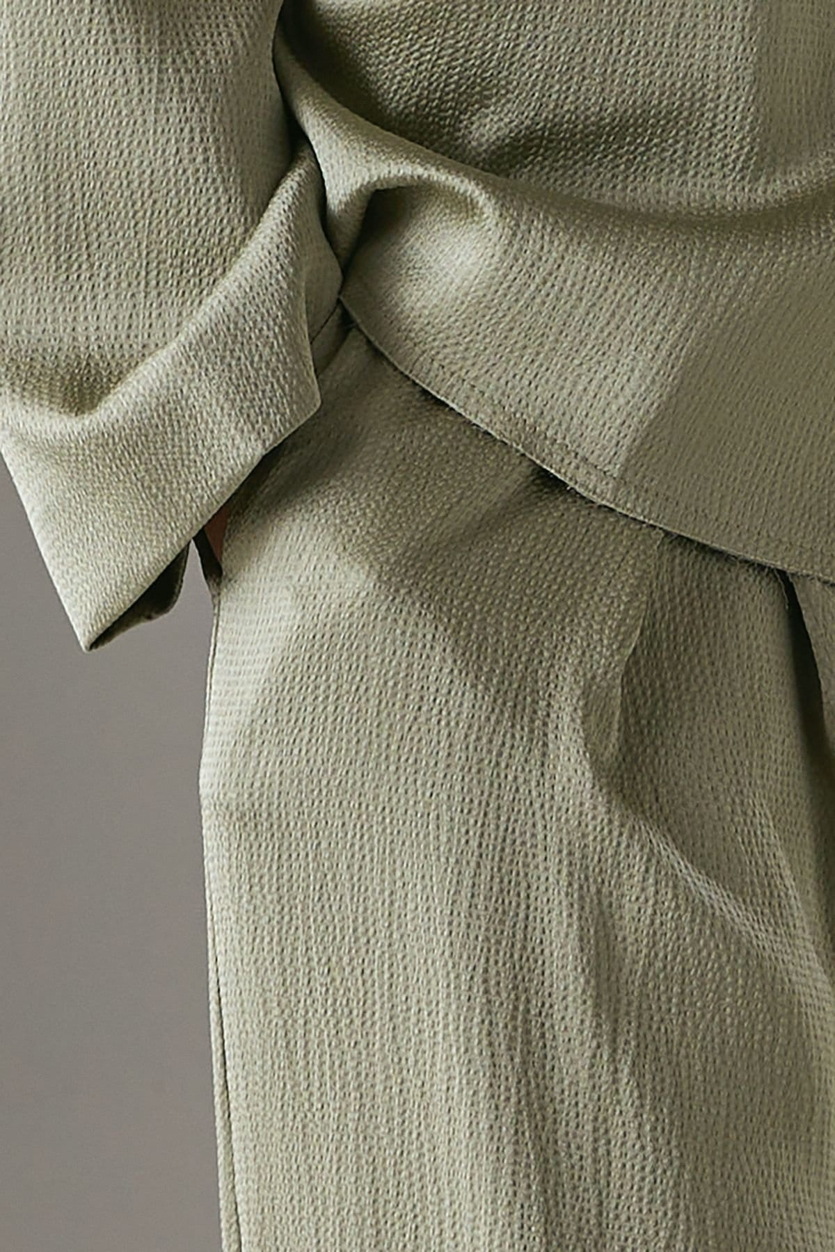 Warehouse Warehouse Women's Raw Edge Relaxed Satin Blazer in Khaki - 4