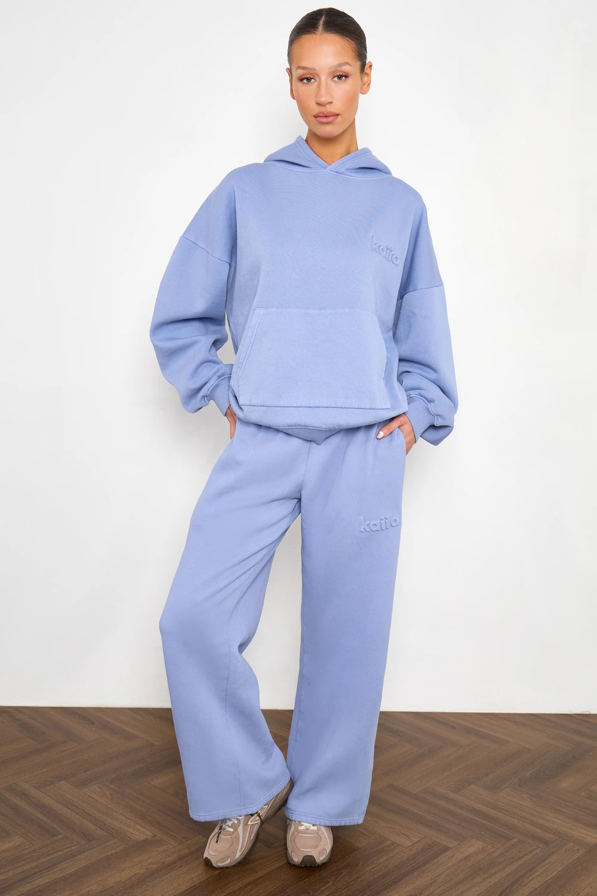 Kaiia Kaiia Embossed Wide Leg Joggers in Washed Periwinkle Blue