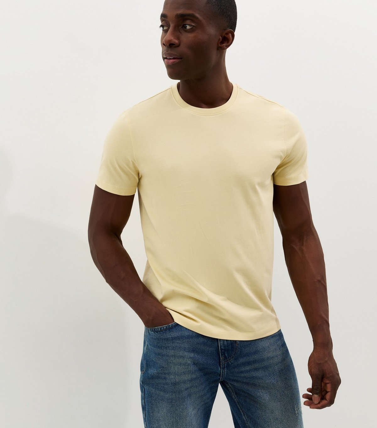 New Look Men's Light Yellow Regular Crew Neck Jersey T-Shirt New Look - 2